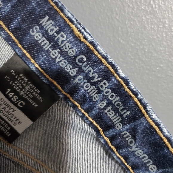 Mossimo Supply Co Womens Curvy Bootcut Mid Rise Size 14 Short - Picture 9 of 10